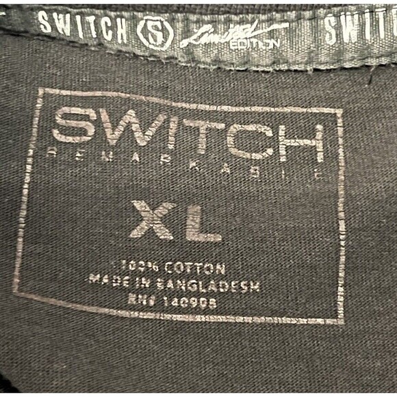 Switch Remarkable Men's Size XL Tee Shirt Bull Black Gold Razor Cut Slash Foil - Picture 3 of 3